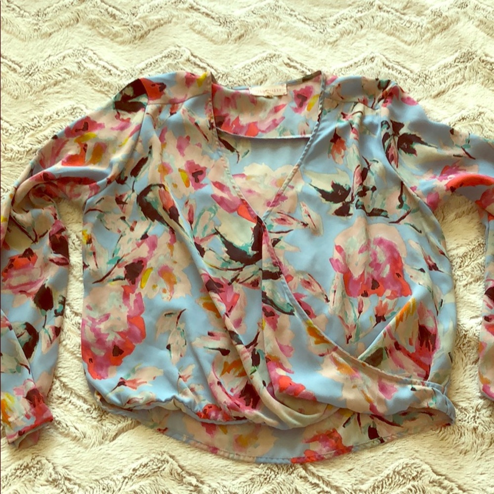 🌸 Eight Sixty wrap front floral top 🌸